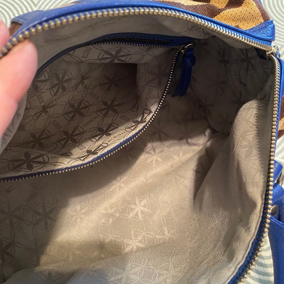 EUC Bodhi Bag with Cover - Picture 4 of 12